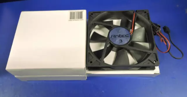 Lot 4 NEW Antec TriCool 120mm Computer PC Case FAN AT-12/SC 4-Pin 3-Speed Switch