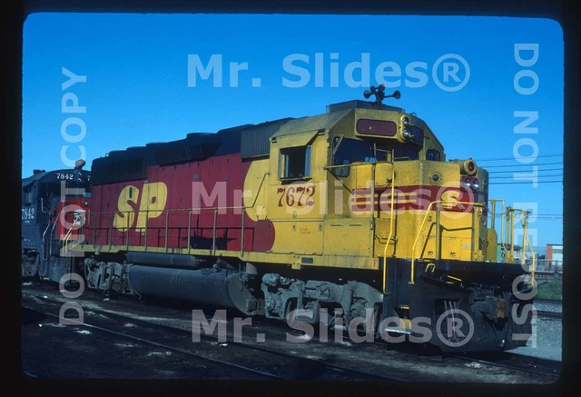 Original Slide SP Southern Pacific Kodachrome Paint GP40-2 7672 Roseville CA
