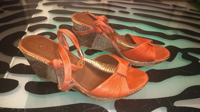 La Pinta Womens Wedge Heels Orange Gold Rope Size 38 Good Condition