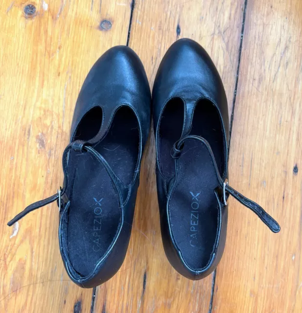 Capezio Jr. Footlight Character Shoes, Black, Size 7 (worn once)