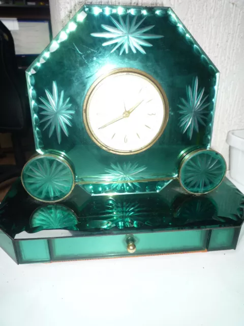 Vintage Reveil  Bayard  Sur Coffret En  Verre Cisele Couleur Verte