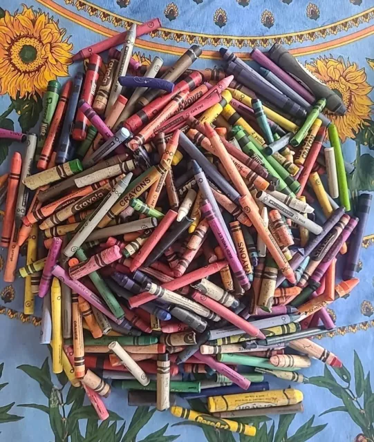 Bulk 1.5lbs+ Mixed Brands - Wrapped/ Unwrapped Crayons  /Broken/Whole/Crayola etc 