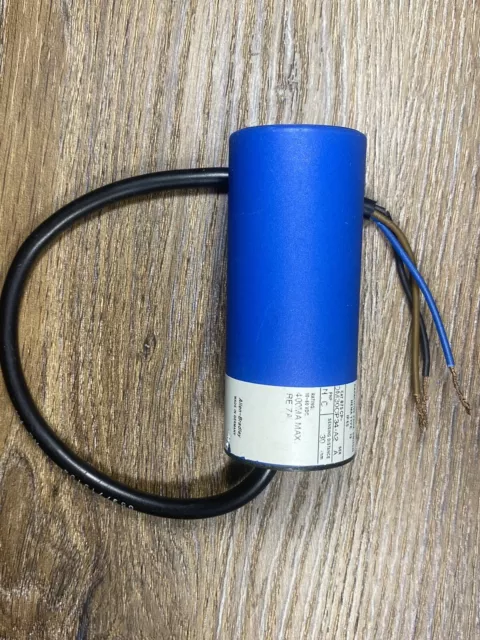 Allen Bradley 875Cp-Dm30Cp34-A2 Ser A 10-60Vdc Capacitive Proximity Switch 30Mm
