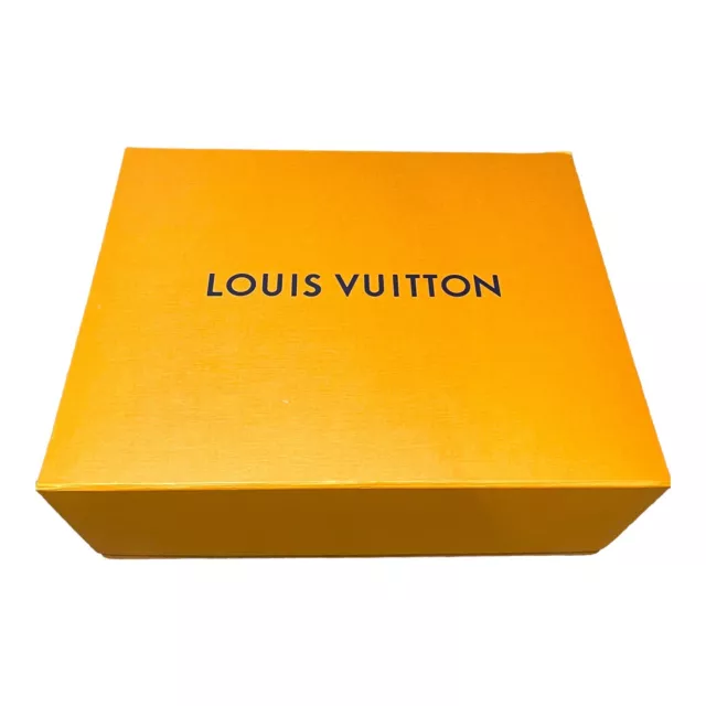 https://www.picclickimg.com/8CYAAOSw1e5lDgFY/Louis-Vuitton-Empty-Magnetic-Style-Gift-Box-18x.webp