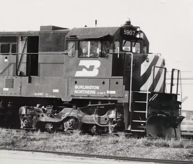 Burlington Northern Railroad BN #5907 U30C Locomotive Train B&W Photo Aurora IL