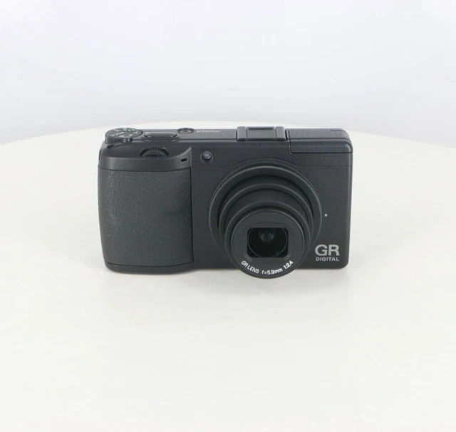 RICOH GR DIGITAL II Used in Japan 032502