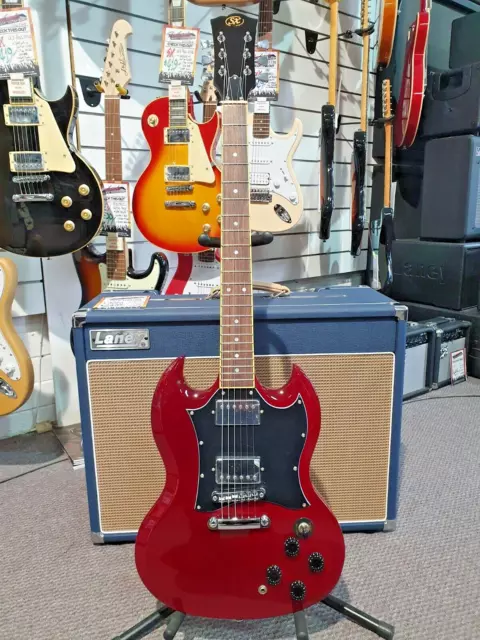 SX 'SG' Style Electric Guitar Pack in Humbucker Wine Red GTSE4SKTWR