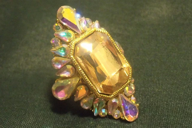 Lg. Park Lane 2 Toned Moissanite/Zicon Rectangular Lemon Yellow Ring  SIZE 6 "p"