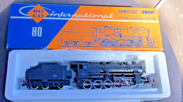 ROCO .  Locomotive Vapeur. 150 c 824 . SNCF. ARMISTICE . REF 4118 . HO .