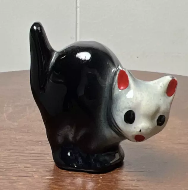 Vintage Ceramic BLACK and White SCAREDY CAT Kitten Figurine Shaker 2.5"