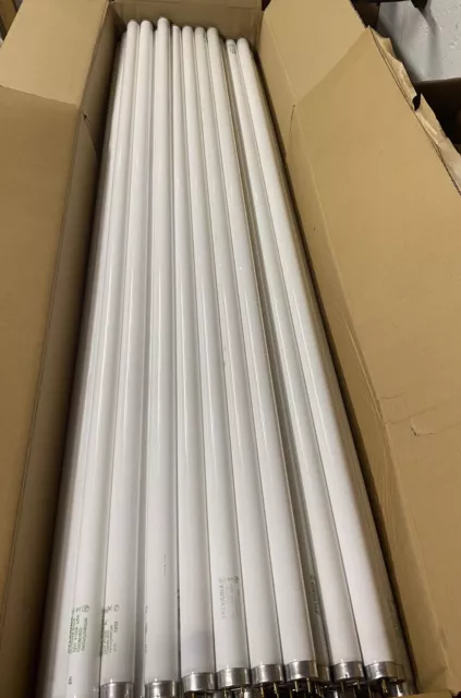 SYLVANIA T8 FLUORESCENT LIGHT  BULBS 4’ LONG 48” 4100k 32w ECO PACK OF 30 USED