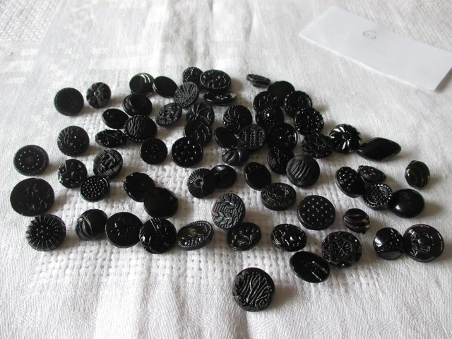 Lot De 15 Boutons En Verre Moulé Noir 23mm - Effet Relief, Fabriqués En France