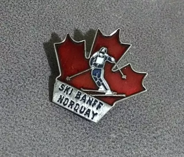 NORQUAY Vintage Skiing Ski Pin Alberta CANADA Banff Lake Red Leaf