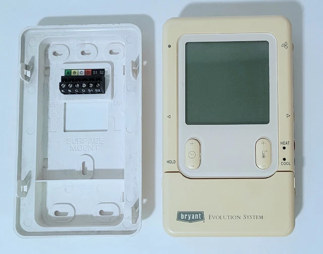 Bryant Evolution SYSTXBBUID01-A Programmable Digital Thermostat