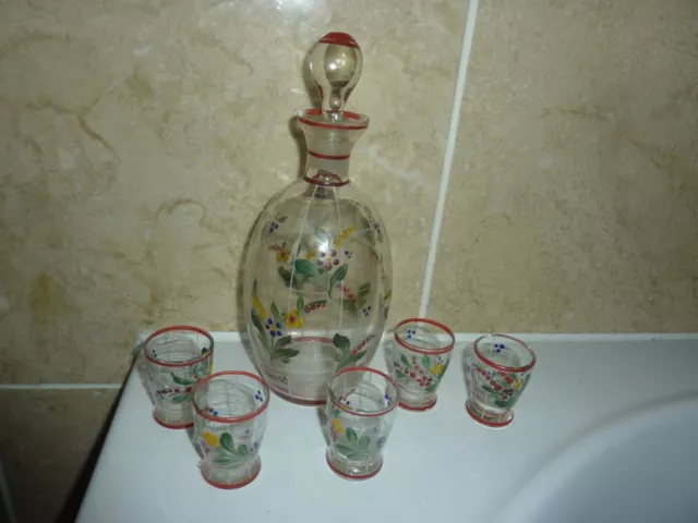 Vintage 20.5Cm Handpainted Flower/Leaf Design Glass Decanter With 5 Shot Glasses