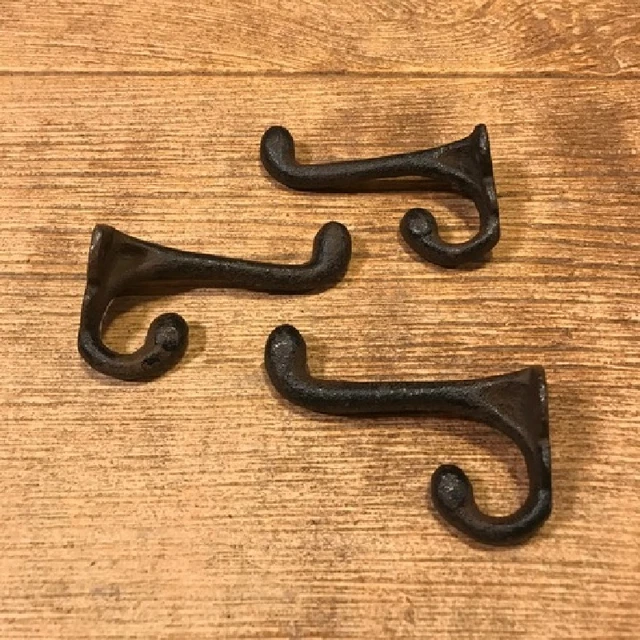 Cast Iron Old Style Double Hook Hanger 2 3/4" (Set of Three) Home Decor 01202