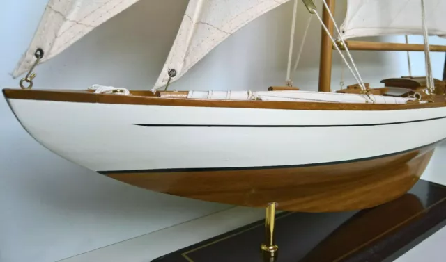 Segelyacht Segelschiff Holzmodell Boot 85cm hoch - wählen zwischen 2 Modellen