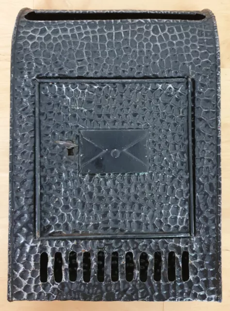 Antiker Blech Briefkasten, mit passenden Schlüssel