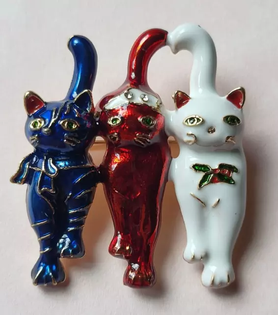 Christmas 3 Kitty Cat Enameled Rhinestone Gold Tone Pin Brooch