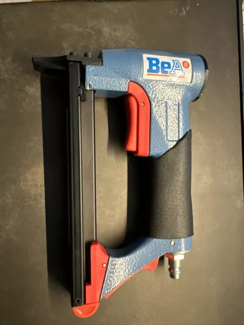 BEA  Klammergerät Tacker    71  16-421       "NEU"