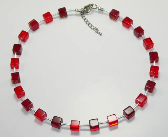 Würfelkette Halskette Collier Glas Würfel rot dunkelrot rot töne  265a