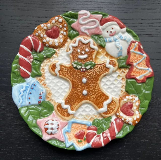 Grace's Bake Shop Baking Pan Gingerbread Men 10x10 Sq Christmas Casserole  Dish