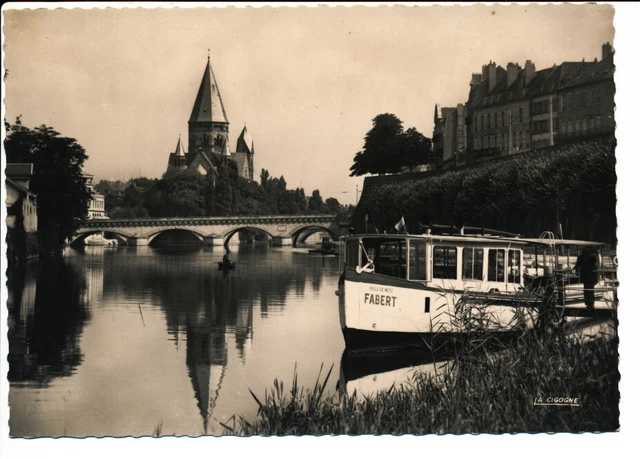 CPSM METZ (57) The Moselle and the Protestant Temple