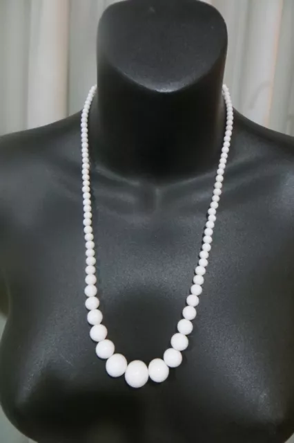 NECKLACE  in VINTAGE ~ White Graduated  Glass Beads ~