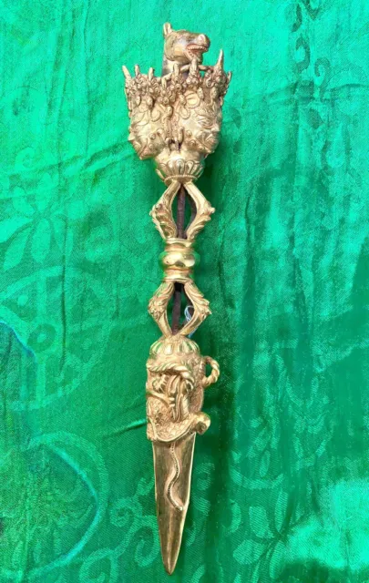 Gold glid hand carved buddha statue