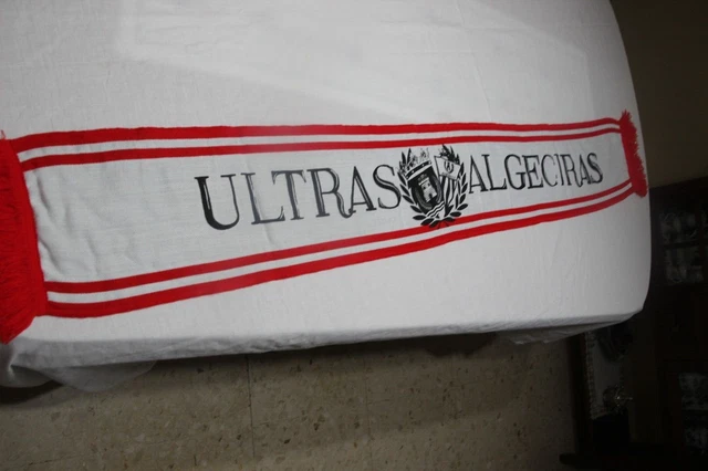 BUFANDA FUTBOL ANTIGUA Lana De Los Ultras Del C.d Badajoz Antiromanos EUR 44,95 - ES