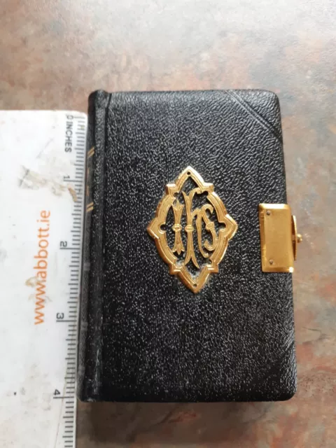 Rare early victorian miniature first edition book of common prayer  Diamond edt