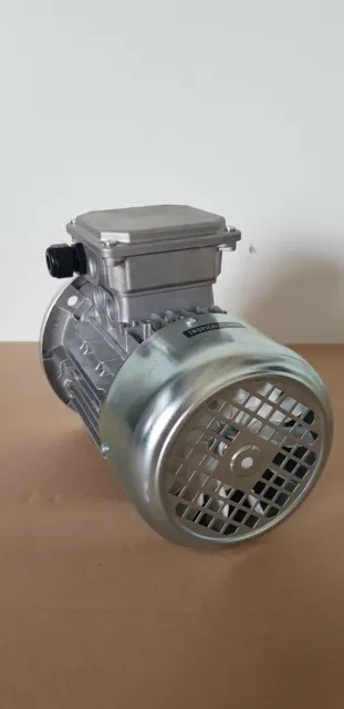 Moteur INDUSTRIEL asynchrone NERI MOTORI  T71B4 c411 NEUF