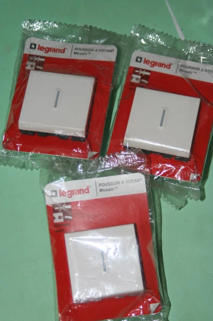 Lot De 2 Interrupteurs Poussoirs Legrand Mosaic Ancien Modèle 74042 - Avec Voyants, 2 Modules