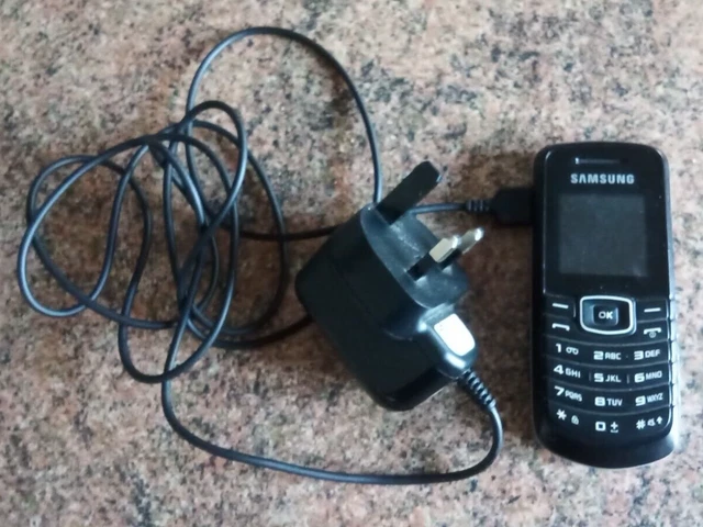 TELEFONO E CARICABATTERIE SAMSUNG GT-E1080i