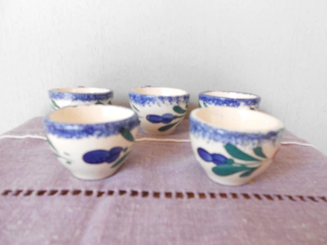5 petites tasses anciennes à liqueur PRUNES faience style QUIMPER