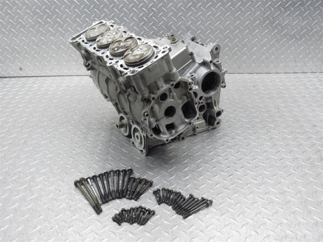 2003 00-03 Suzuki GSXR 750 GSXR750 Crankcase Case Engine Motor Block Piston OEM