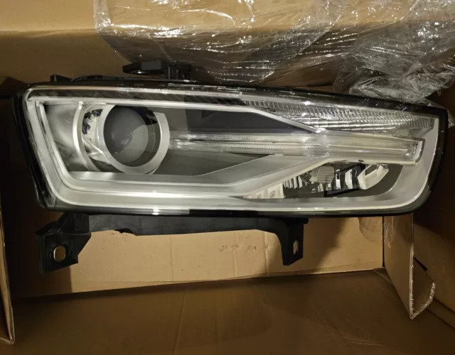 Audi Q3 Drivers Side Led Xenon Headlight Genuine 8U0941006D Offside