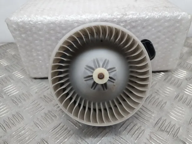 moteur ventilateur climitisation pour TOYOTA YARIS 2012 4658741