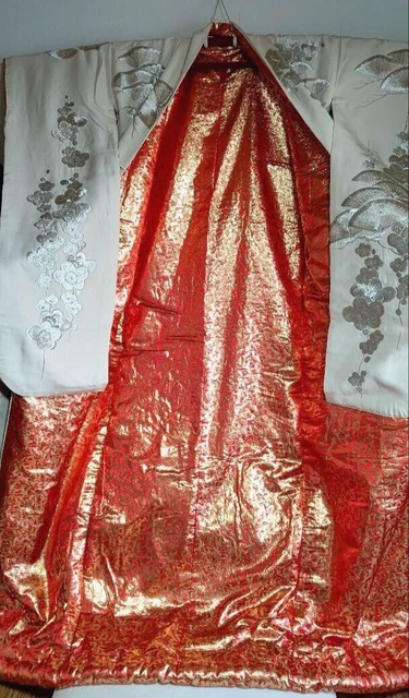 Japanese Kimono Uchikake Pure Silk Crane White Luxurious Wedding Embroidery