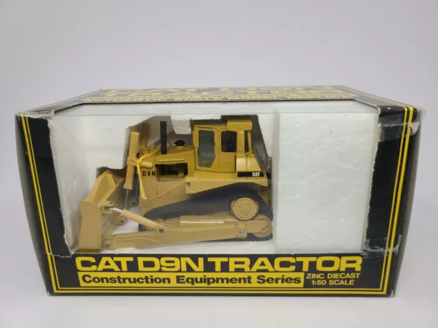 Caterpillar Cat D9N Dozer with Ripper - NZG 1:50 Scale Diecast Model #298 New
