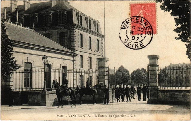 CPA AK Vincennes L'Entree du Quartier FRANCE (1283229)