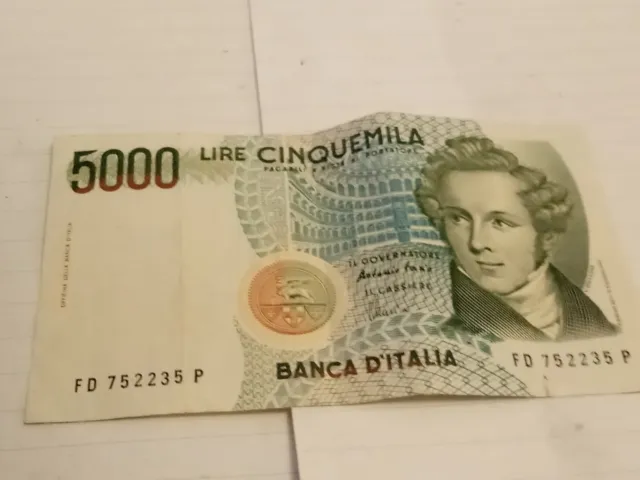 Eine Italienische 5000 Lire Banknote Von 1985