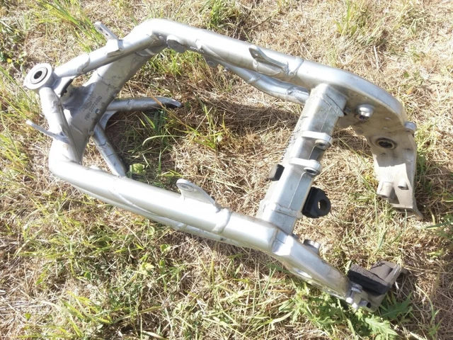 Triumph Speed ​​Triple T509 - Frame main frame with letter