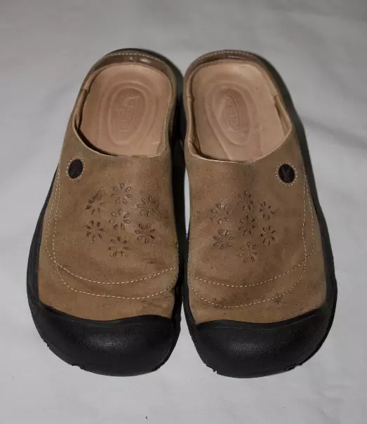 Keen Women's Size 9 Brown Leather Comfort Clogs  Slip On Outdoor Shoes