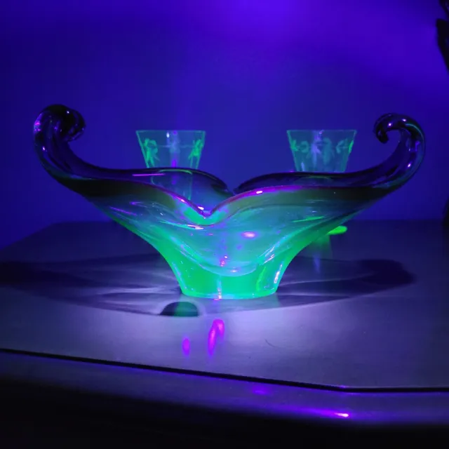 Cristallo Venezia CCC Murano Glass centerpiece bowl, purple/blue