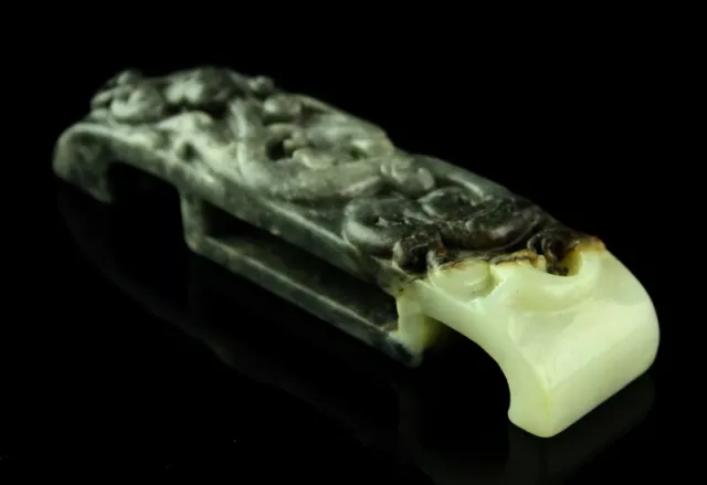 Han Dynasty- Black And White Jade Scabbard Buckle Sui Han Dynasty- Black And White Jade Scabbard Buckle Sui