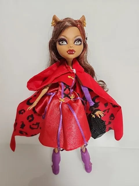Monster High Scarily Ever After Clawdeen Wolf - EXCELLENT CONDITION
