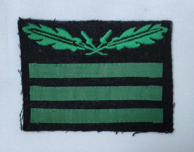 REPRODUCTION GERMAN WW2 Hauptsturmfuhrer/Hauptmann - Camo rank sleeve ...