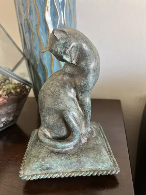 Vintage Elegant Sitting Bronze Cat sculpture statue patina Made in Thailand 6.5"