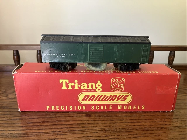 TRI-ANG RAILWAYS 00 Gauge R344 Track Cleaning Wagon TR9372 Boxed, Green ...